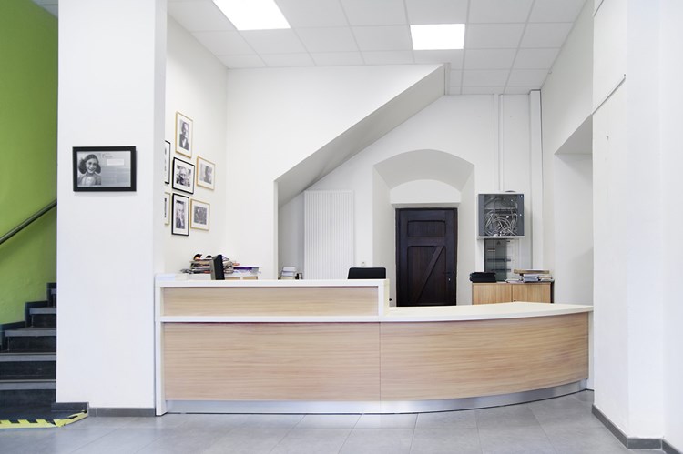 Inform Theke (INDsé Schulbibliothek, Bastogne, Belgien)