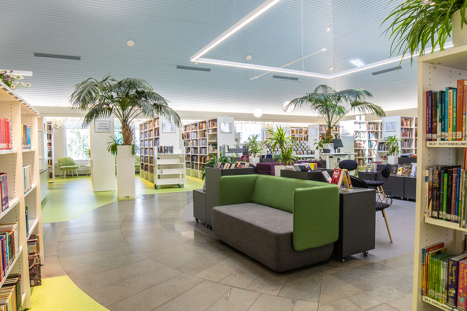 Nivala Bibliothek, Finnland