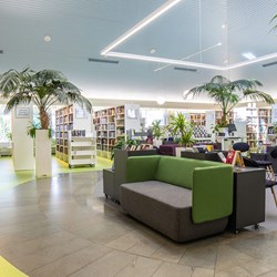 Nivala Bibliothek, Finnland