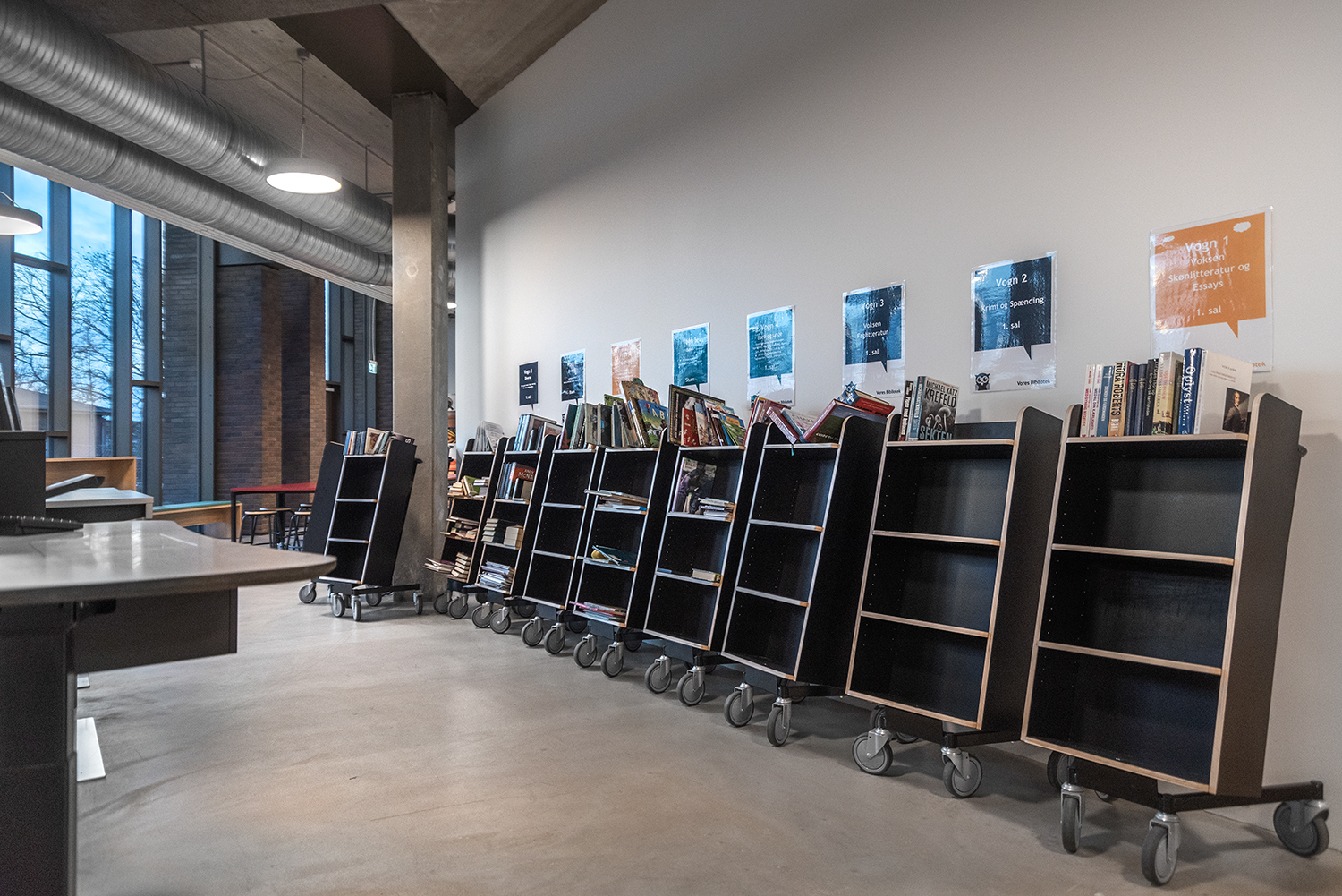 Möbelfakta-zertifizierter Halland Bücherwagen