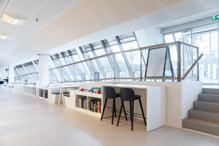 Ishøj Bibliothek, Dänemark