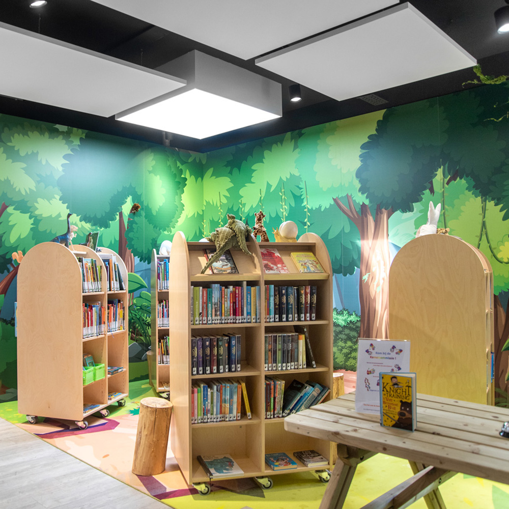 E21170 - Doppelseitig mit 24 Fachböden (20 verstellbar)