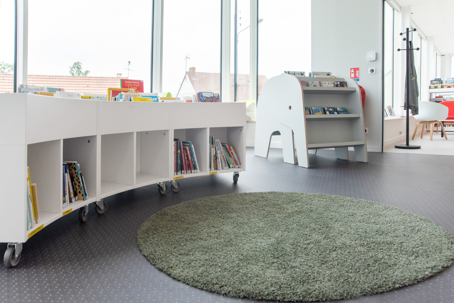 Angerville Bibliothek, Frankreich